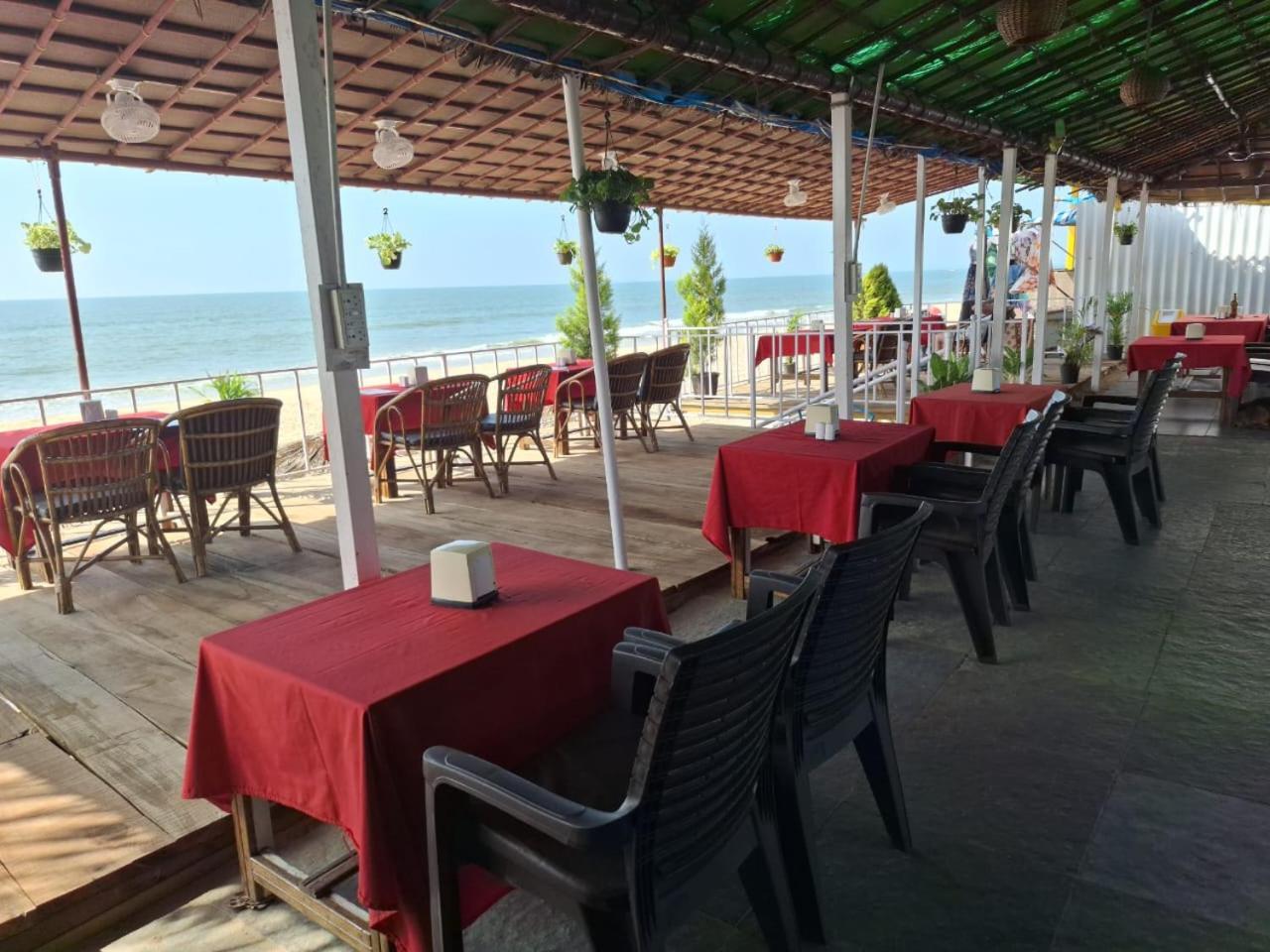 Happy Shack Beach And Wooden Huts Colva Exterior photo
